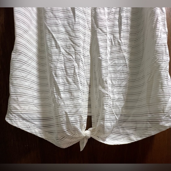 Lululemon Meet Halfway Tank Striped White Yoga Workout Activewear Gym Training - Picture 9 of 10